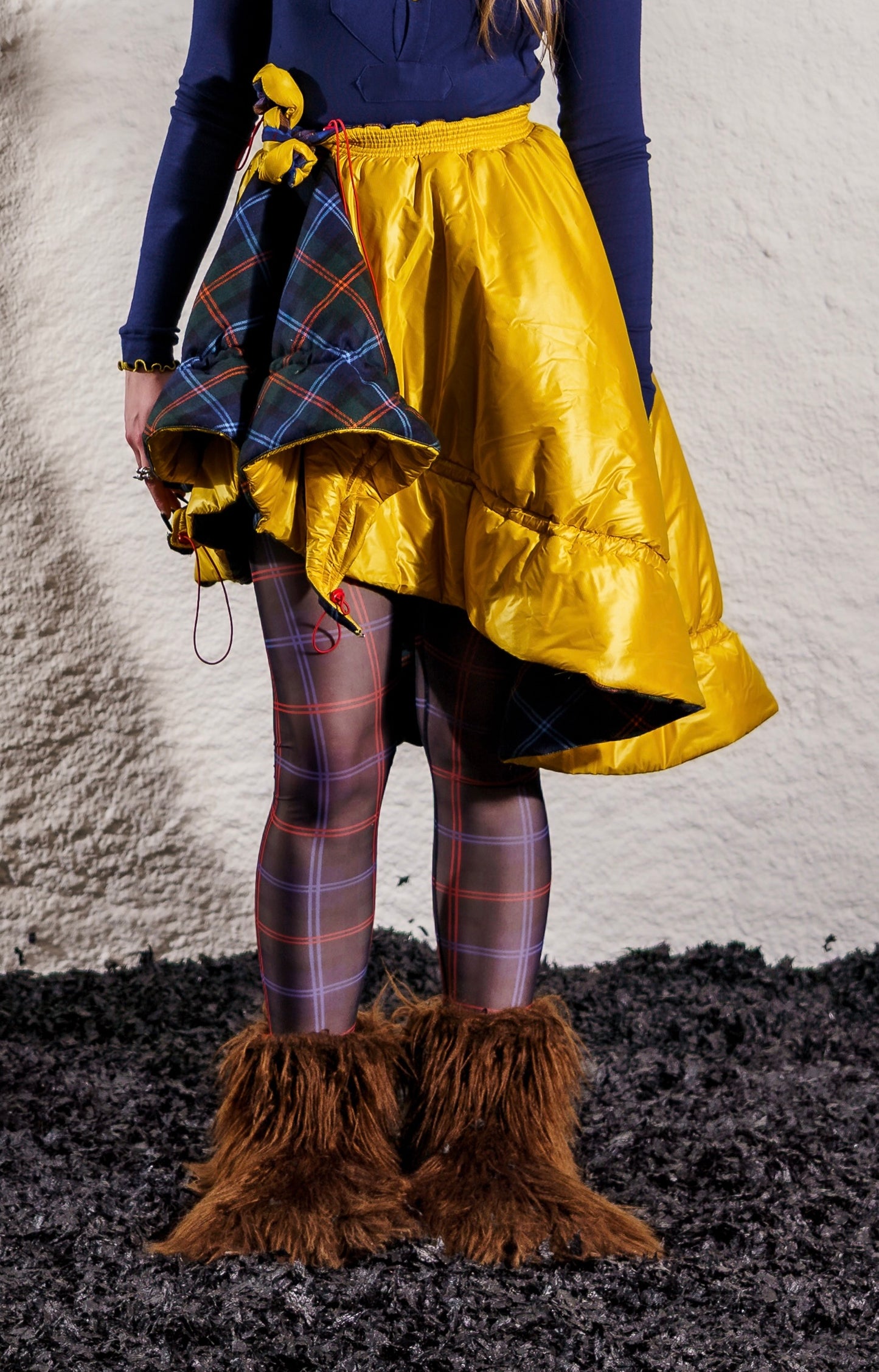 MØRKTHRÆN SKIRT
