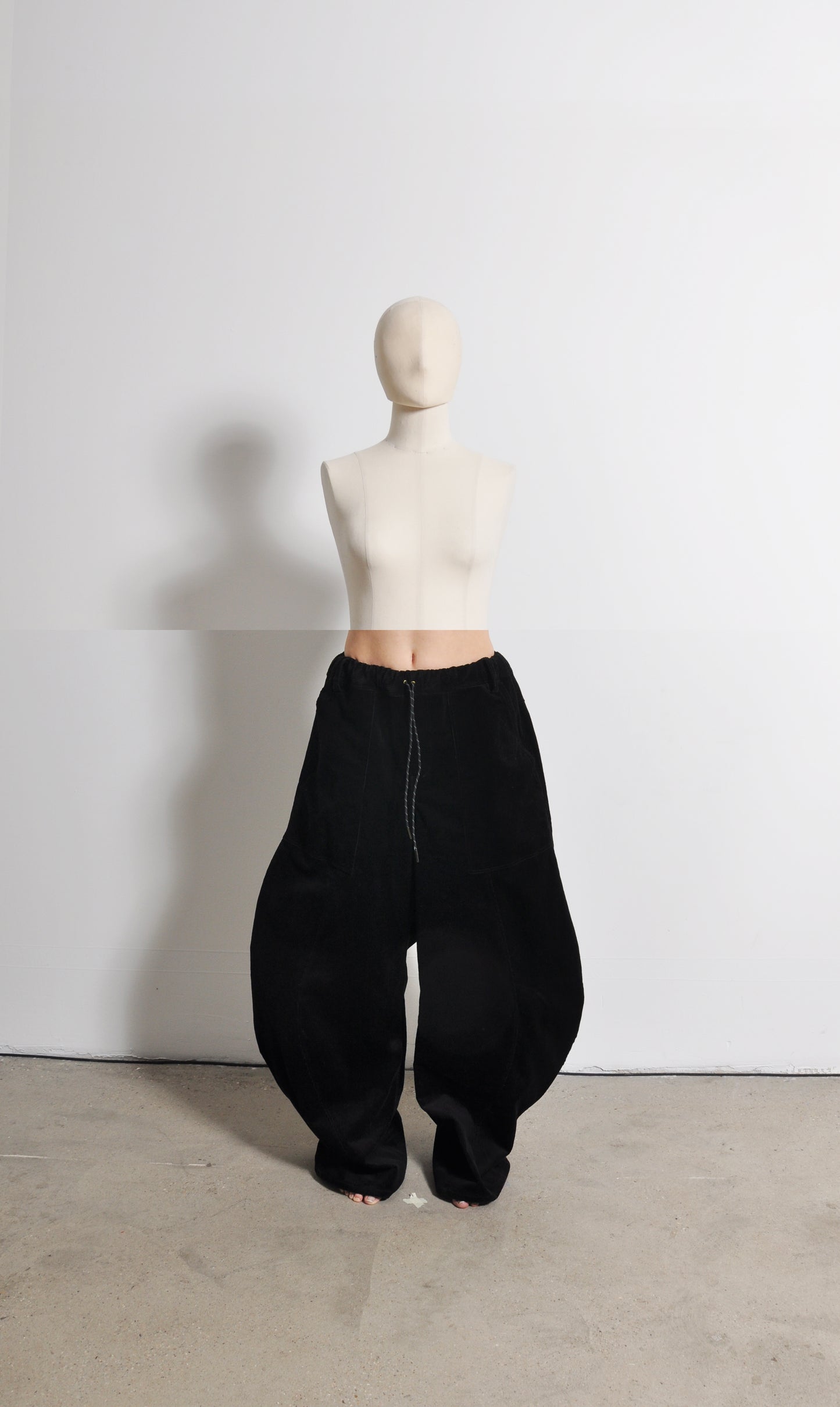 NIGHTBARREL CØRD PANTS