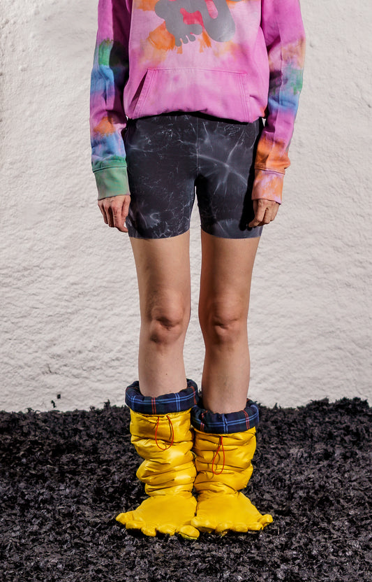 MØRKTHRÆN SHORTS